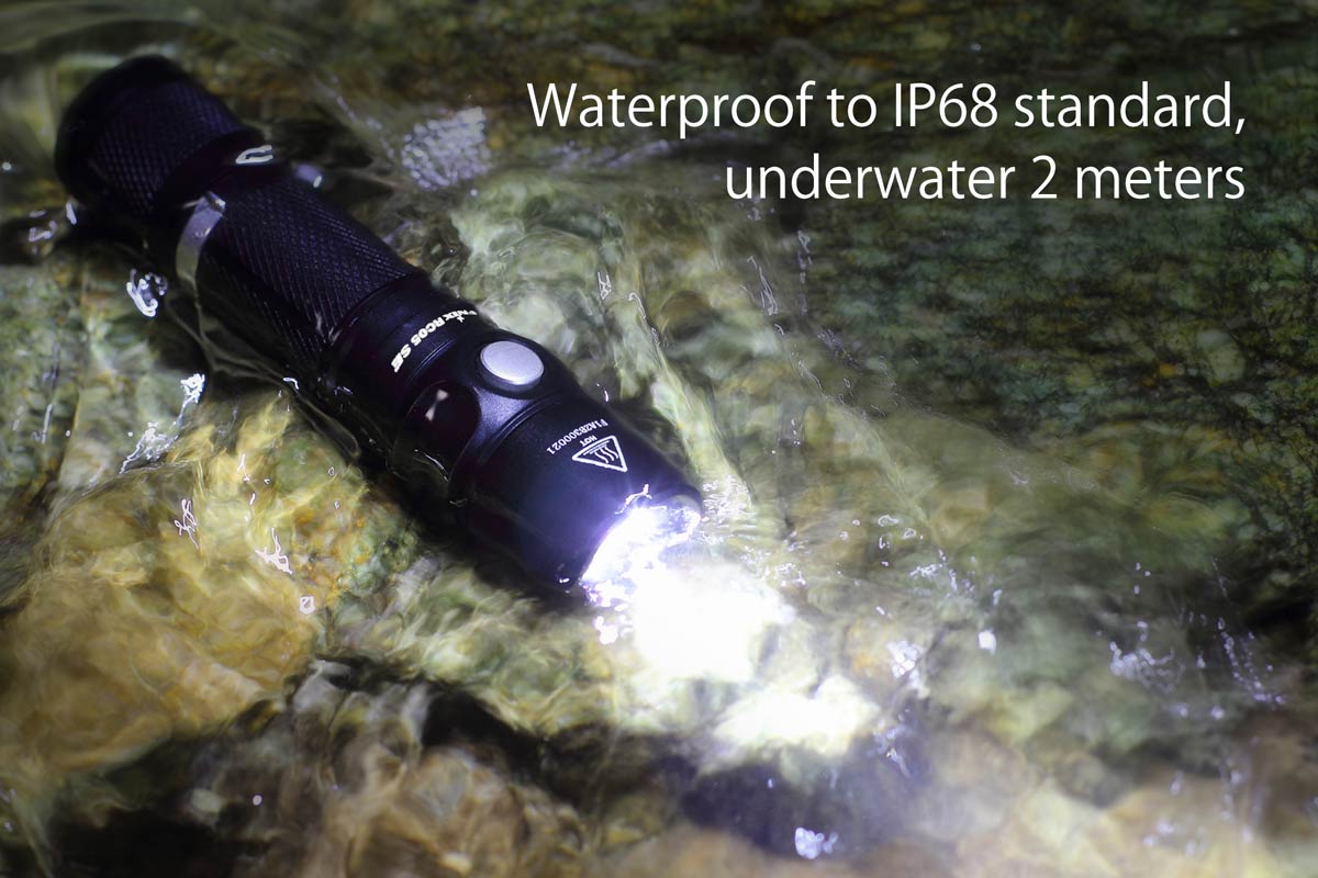 646-fenix-rc05-se-rechargeable-flashlight-discontinued-4.jpg Fenix RC05 SE Rechargeable Flashlight - DISCONTINUED